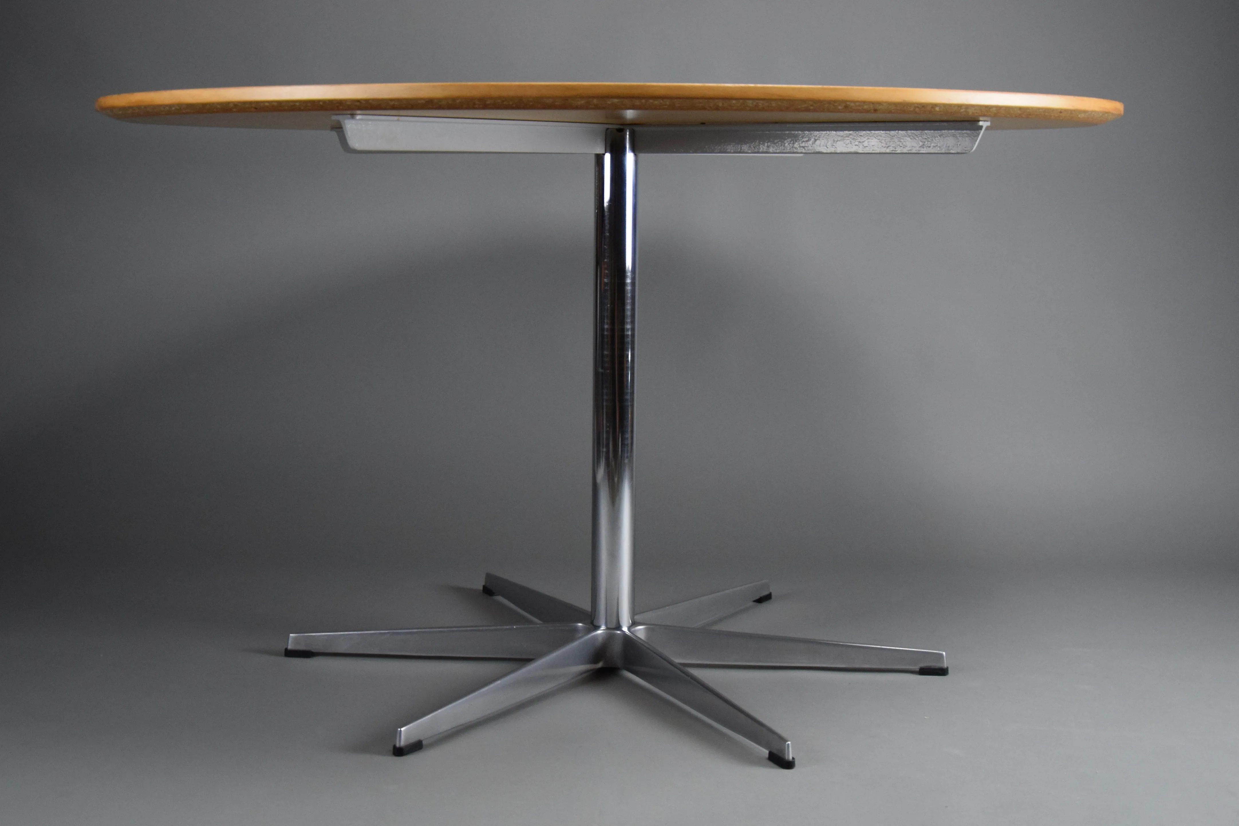 Arne Jacobsen Dining Room Table for Fritz Hansen