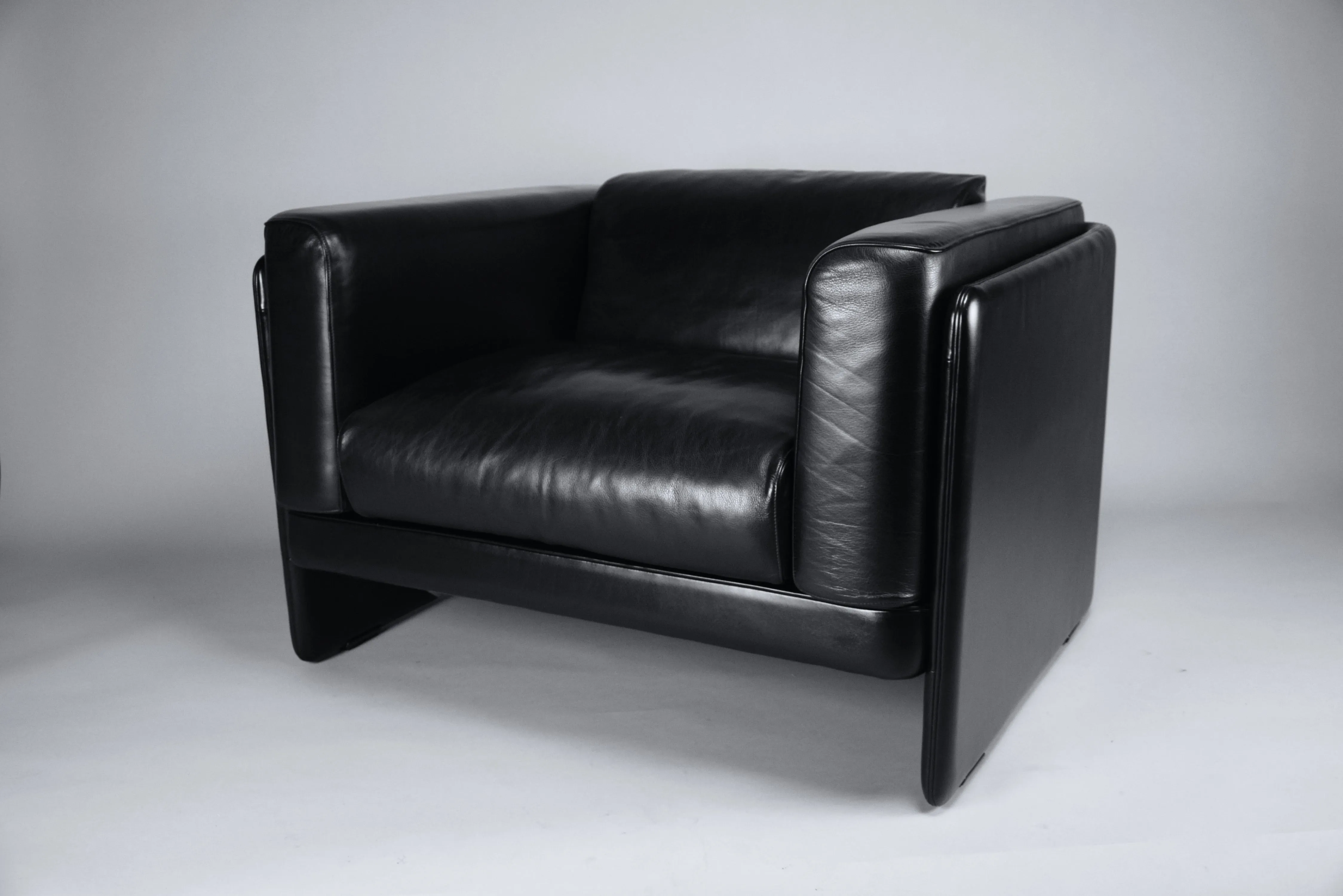 Black Lounge Chair by Tito Agnoli for Poltrona Frau