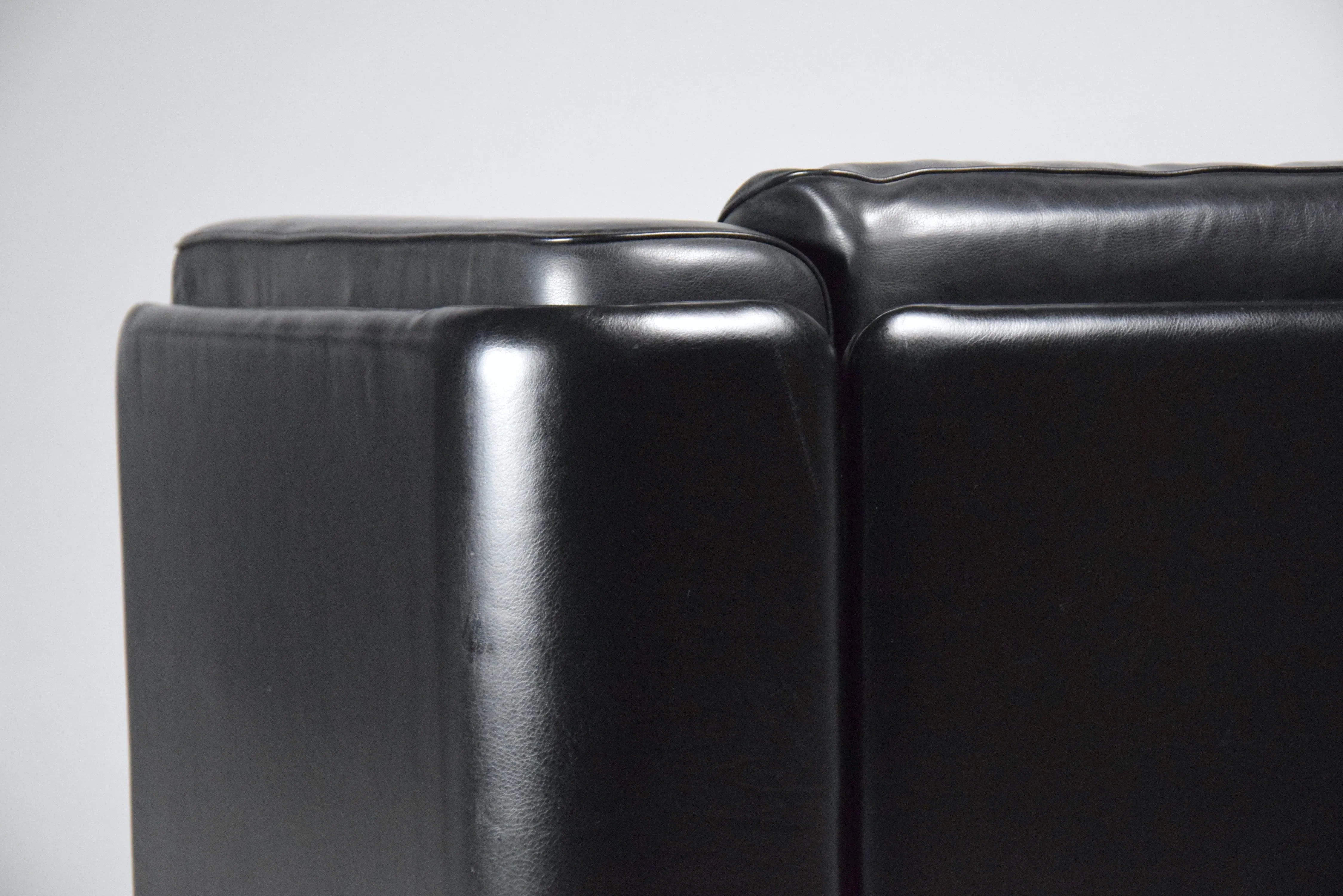 Black Lounge Chair by Tito Agnoli for Poltrona Frau