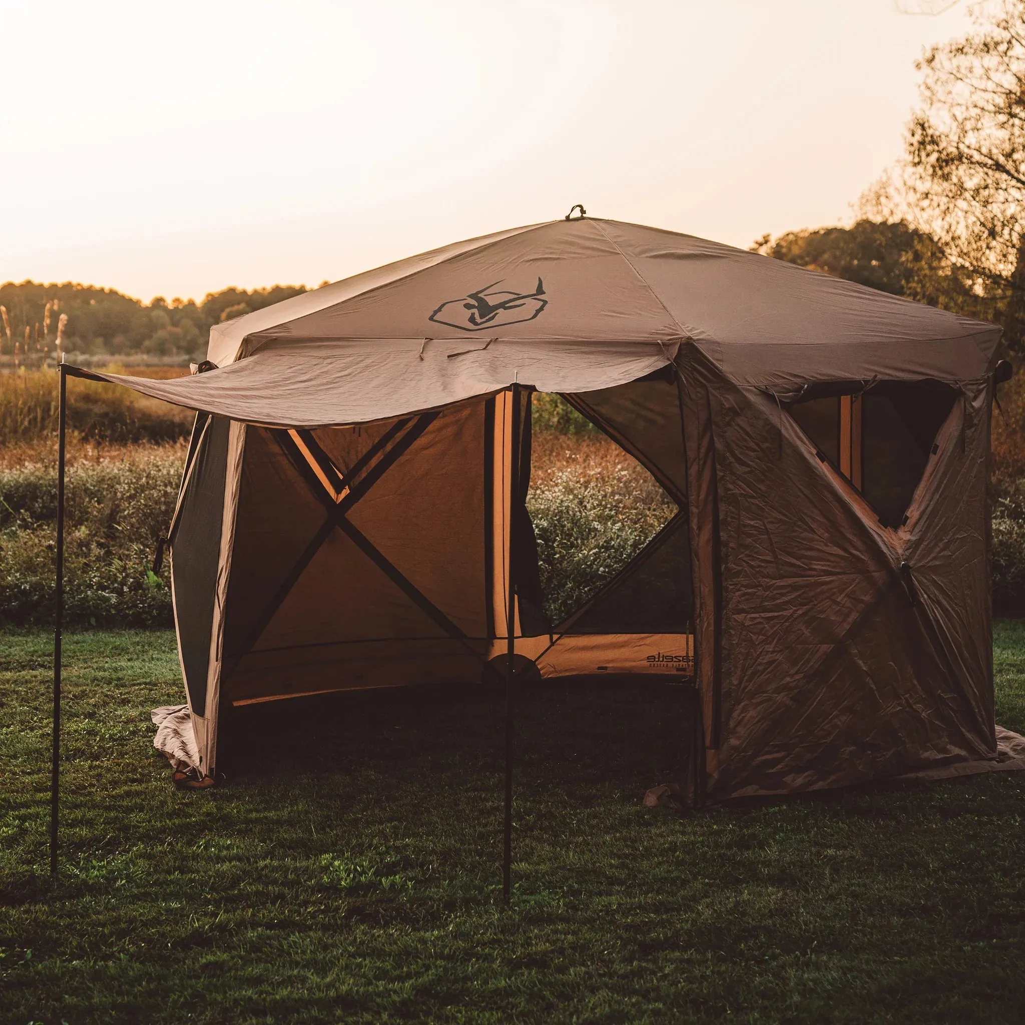 Gazelle Tents G6 Deluxe 6-Sided Portable Gazebo