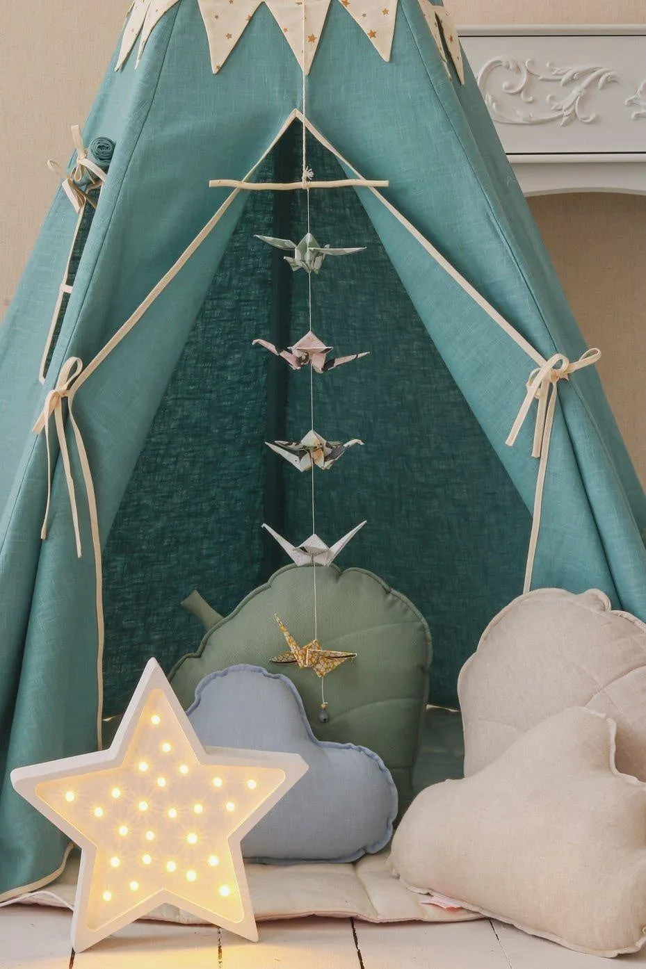 Gold Stars Teepee Tent With Garland And Mat Set