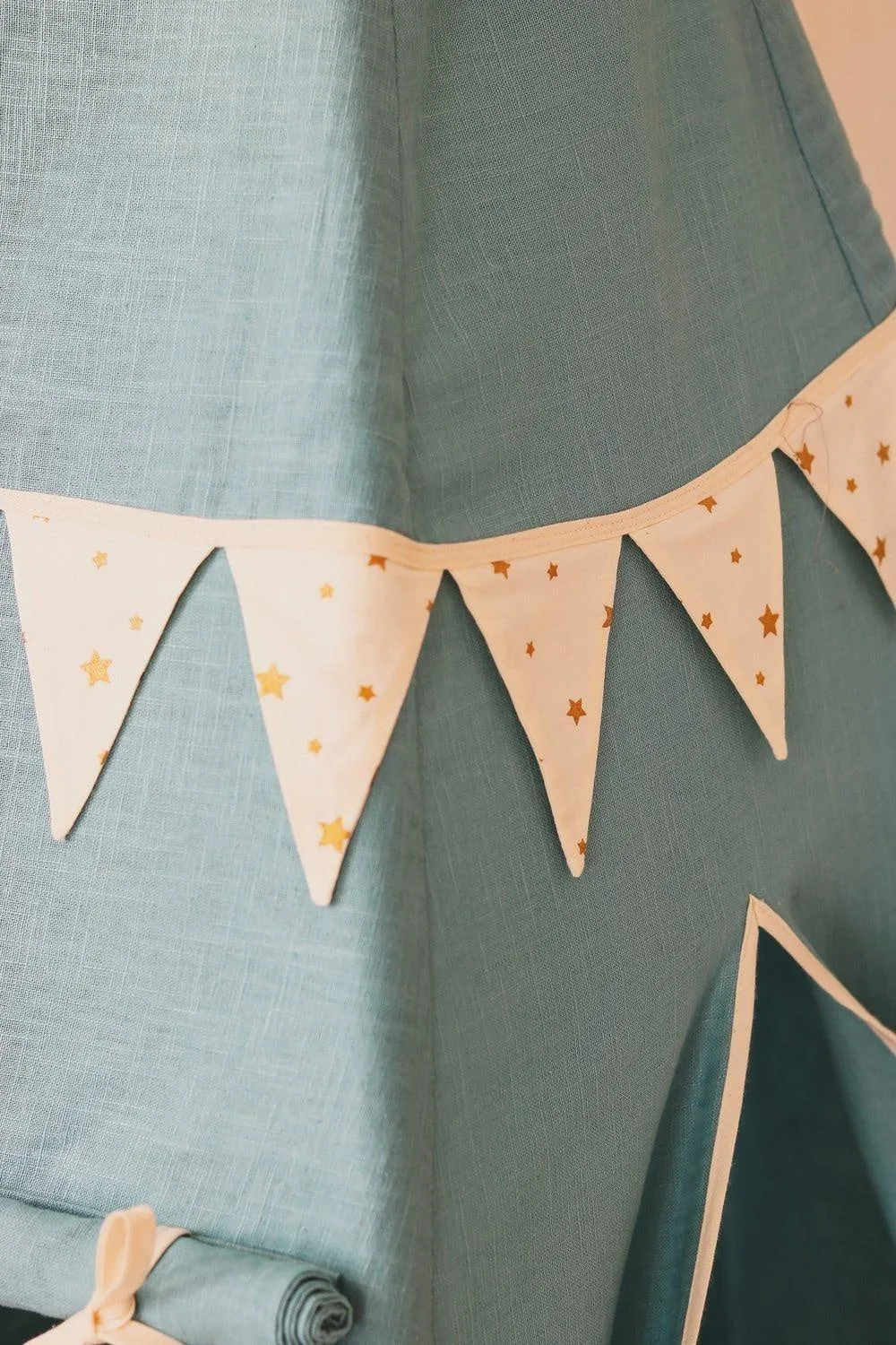 Gold Stars Teepee Tent With Garland And Mat Set