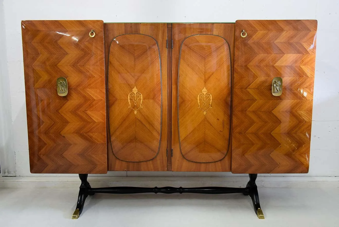 Italian Mid-Century Modern Credenza by Vittorio Dassi